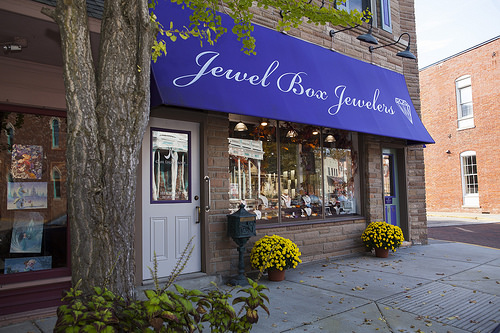 Jewel Box Jewelers: A Sparkling Legacy Continues