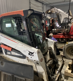 E. H. Tractor Shop – Howe