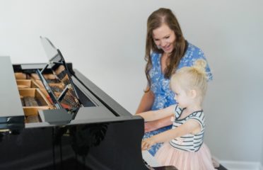 Lindsay Davis Piano