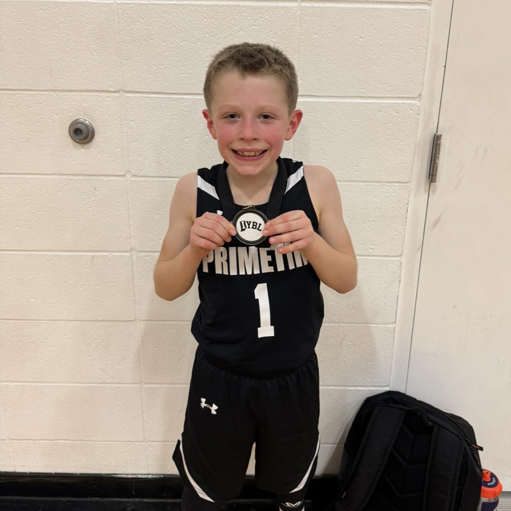 Lincoln Adwell 8-year-old basketball player