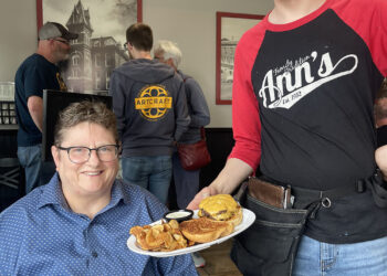Franklin Foodie Cheeseburger Crawl stop at Ann's