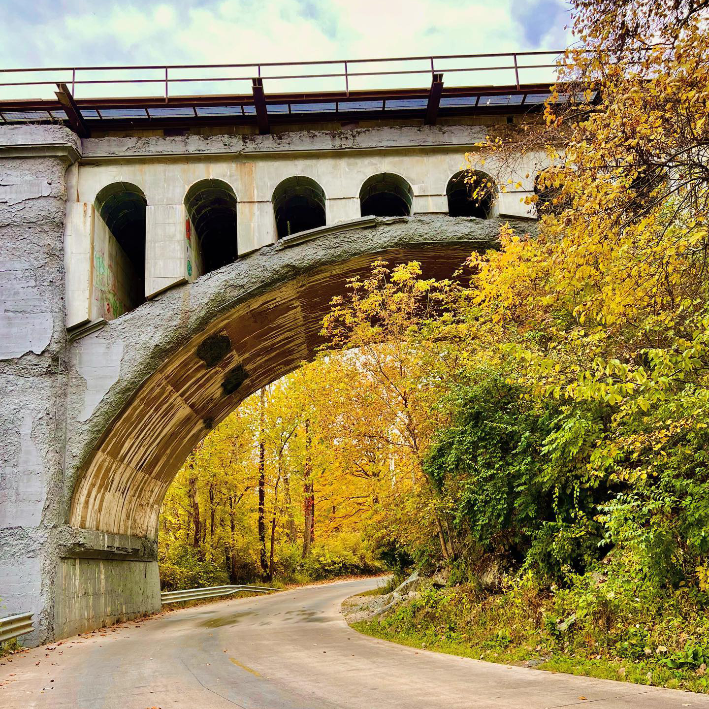 Haunted bridge in Avon, Indiana