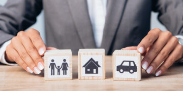 Four Keys to Choosing a Health Insurance Plan