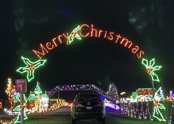 Merry and Bright: Experience Shipshewana’s Lights of Joy
