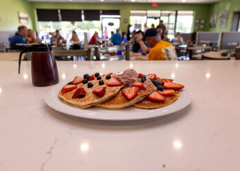 Business Spotlight: Lincoln Square Pancake House