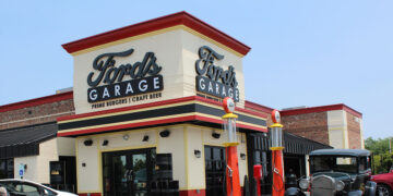 Ford’s Garage Brings Classic Car-Themed Dining to Avon