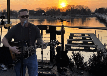 The Singing Firefighter: Steve Honeycutt