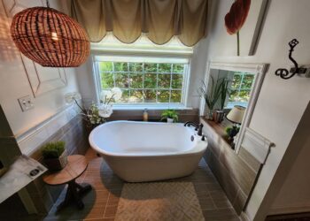 Remodel of a bathroom done by Bergstrom Home Improvement