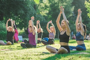 outdoor yoga class