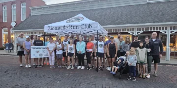 Zionsville Run Club Meet Up With The Crew