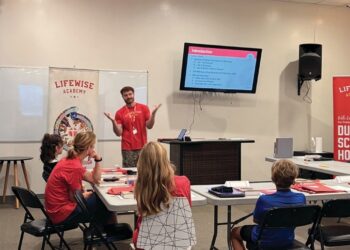 Lifewise Academy Brings Bible Education to Brownsburg Students